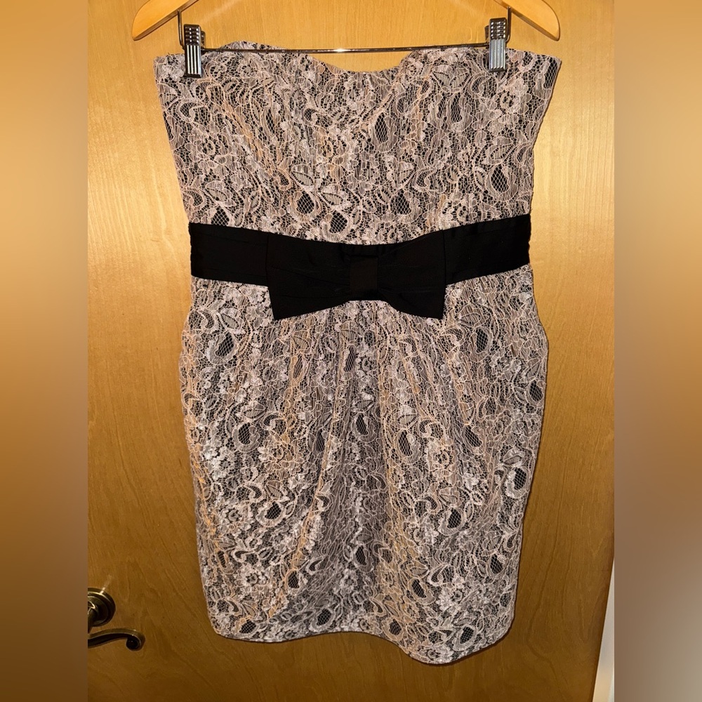 H&M Strapless Pink Lace Dress with Black Bow and Pockets!